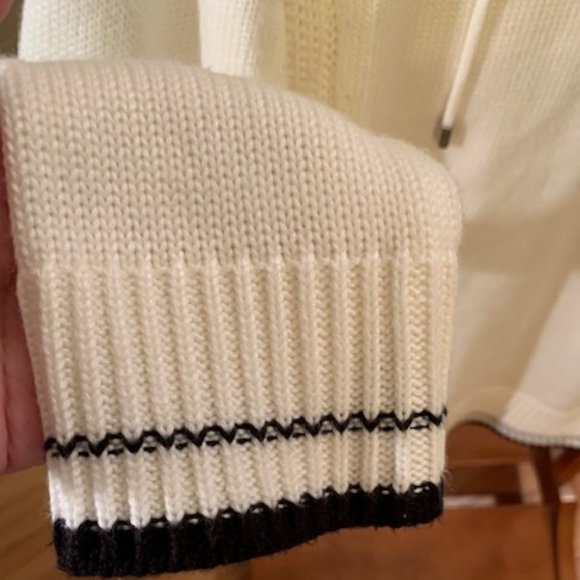 2 x *HP* Calvin Klein white sweater - Picture 6 of 14